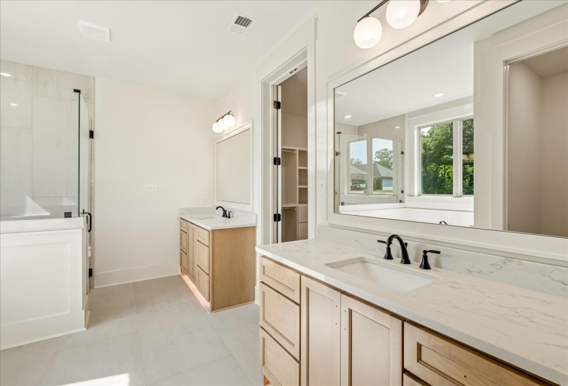 275 MOSSBERRY LN, Collierville, Tennessee 38017, 3 Bedroom Bedrooms, 10 Room Rooms,3.1 BathroomBathrooms,Residential,For Sale,MOSSBERRY,0,10223720