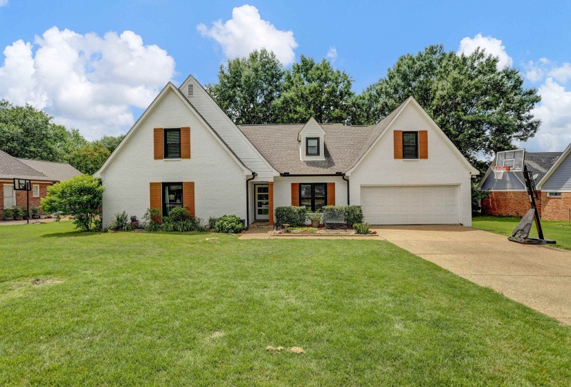 681 WHITTENBURG DR, Collierville, Tennessee 38017, 4 Bedroom Bedrooms, 8 Room Rooms,2.1 BathroomBathrooms,Residential,For Sale,WHITTENBURG,0,10223722