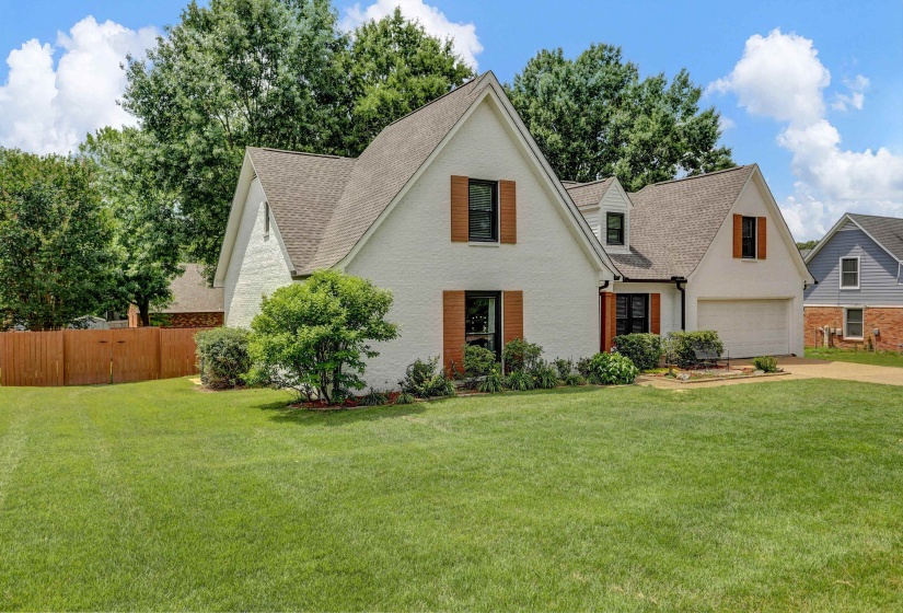 681 WHITTENBURG DR, Collierville, Tennessee 38017, 4 Bedroom Bedrooms, 8 Room Rooms,2.1 BathroomBathrooms,Residential,For Sale,WHITTENBURG,0,10223722