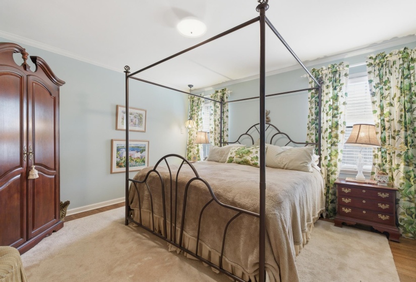 6668 MONMOUTH DR, Memphis, Tennessee 38120, 4 Bedroom Bedrooms, 8 Room Rooms,3.1 BathroomBathrooms,Residential,For Sale,MONMOUTH,0,10223736