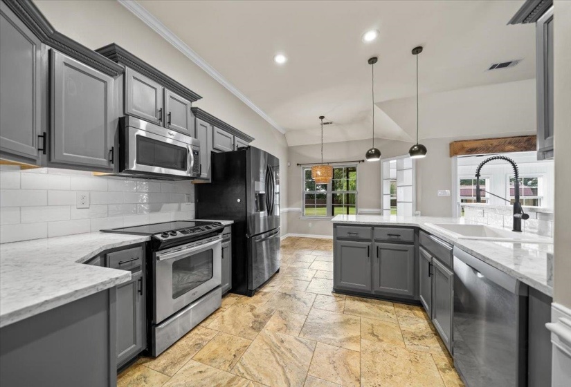 10 INEZ CV, Somerville, Tennessee 38068, 4 Bedroom Bedrooms, 13 Room Rooms,3 BathroomBathrooms,Residential,For Sale,INEZ,0,10223748