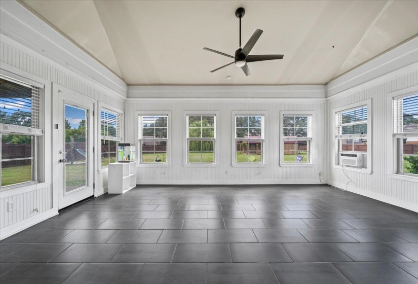 10 INEZ CV, Somerville, Tennessee 38068, 4 Bedroom Bedrooms, 13 Room Rooms,3 BathroomBathrooms,Residential,For Sale,INEZ,0,10223748