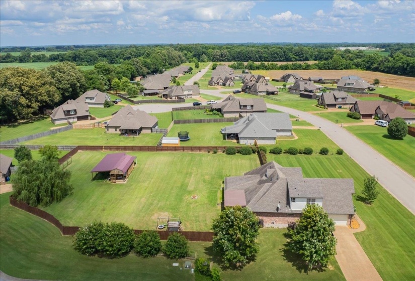 10 INEZ CV, Somerville, Tennessee 38068, 4 Bedroom Bedrooms, 13 Room Rooms,3 BathroomBathrooms,Residential,For Sale,INEZ,0,10223748