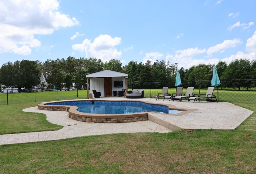1550 BLANTON RD, Adamsville, Tennessee 38310-5000, 3 Bedrooms Bedrooms, 12 Rooms Rooms,2.1 BathroomsBathrooms,Residential,For Sale,BLANTON,10223753