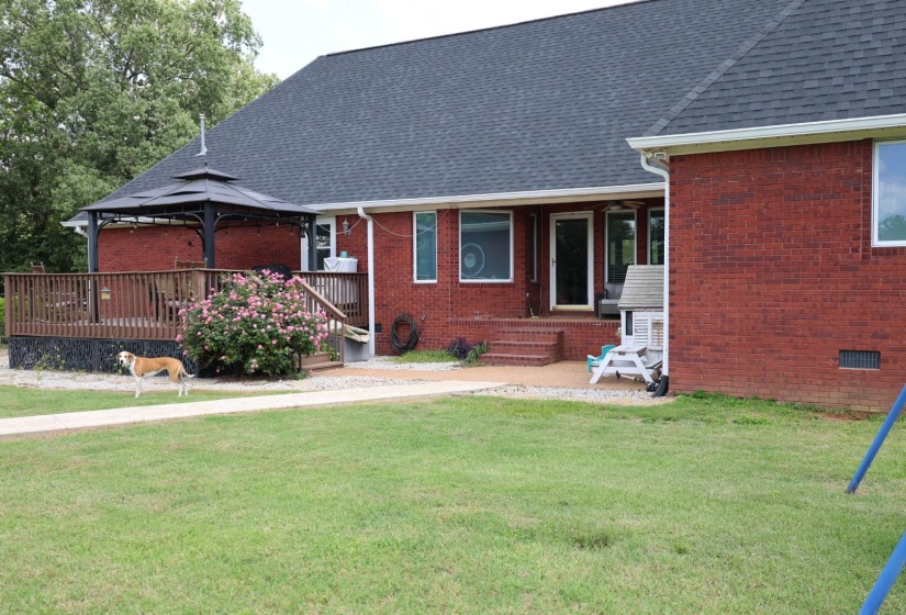 1550 BLANTON RD, Adamsville, Tennessee 38310-5000, 3 Bedrooms Bedrooms, 12 Rooms Rooms,2.1 BathroomsBathrooms,Residential,For Sale,BLANTON,10223753
