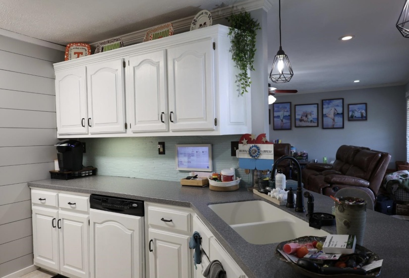1550 BLANTON RD, Adamsville, Tennessee 38310-5000, 3 Bedrooms Bedrooms, 12 Rooms Rooms,2.1 BathroomsBathrooms,Residential,For Sale,BLANTON,10223753
