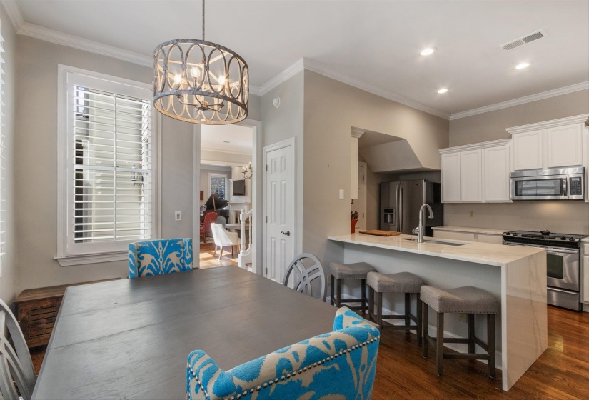 948 RIVER BREEZE DR, Memphis, Tennessee 38103, 3 Bedrooms Bedrooms, 6 Rooms Rooms,3 BathroomsBathrooms,Rental Properties,For Sale,RIVER BREEZE,10223759