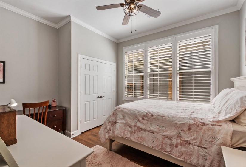 948 RIVER BREEZE DR, Memphis, Tennessee 38103, 3 Bedrooms Bedrooms, 6 Rooms Rooms,3 BathroomsBathrooms,Rental Properties,For Sale,RIVER BREEZE,10223759