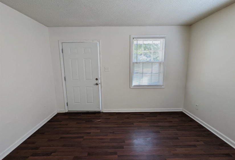 3151 KINGSTON ST, Memphis, Tennessee 38127, 2 Bedrooms Bedrooms, 5 Rooms Rooms,1 BathroomBathrooms,Rental Properties,For Sale,KINGSTON,10223802