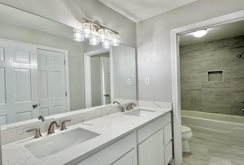 2247 OTTERBURN LN, Germantown, Tennessee 38139, 4 Bedrooms Bedrooms, 11 Rooms Rooms,3.2 BathroomsBathrooms,Residential,For Sale,OTTERBURN,10218139