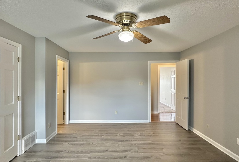 2247 OTTERBURN LN, Germantown, Tennessee 38139, 4 Bedrooms Bedrooms, 11 Rooms Rooms,3.2 BathroomsBathrooms,Residential,For Sale,OTTERBURN,10218139