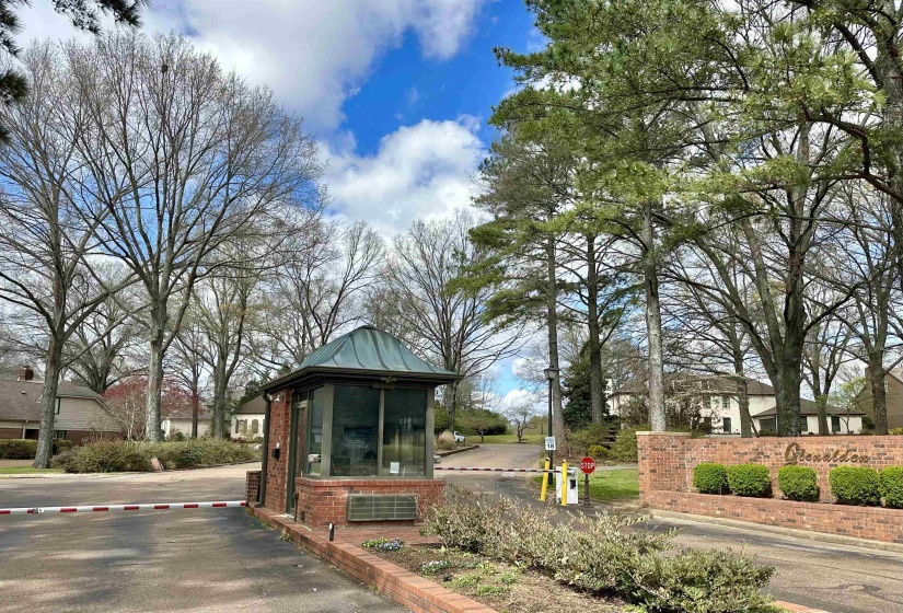 2247 OTTERBURN LN, Germantown, Tennessee 38139, 4 Bedrooms Bedrooms, 11 Rooms Rooms,3.2 BathroomsBathrooms,Residential,For Sale,OTTERBURN,10218139