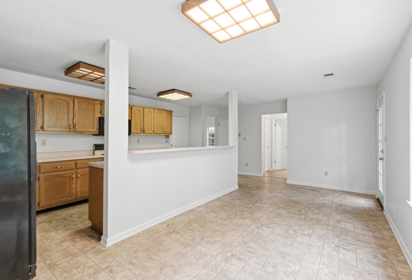 817 PECAN GARDENS CIR, Memphis, Tennessee 38122, 3 Bedrooms Bedrooms, 6 Rooms Rooms,2 BathroomsBathrooms,Residential,For Sale,PECAN GARDENS,10223296