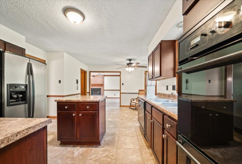 8861 BRIARWOOD CV, Memphis, Tennessee 38018, 4 Bedrooms Bedrooms, 7 Rooms Rooms,2.1 BathroomsBathrooms,Residential,For Sale,BRIARWOOD,10223756