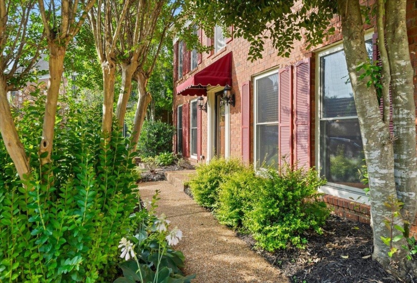 8861 BRIARWOOD CV, Memphis, Tennessee 38018, 4 Bedrooms Bedrooms, 7 Rooms Rooms,2.1 BathroomsBathrooms,Residential,For Sale,BRIARWOOD,10223756