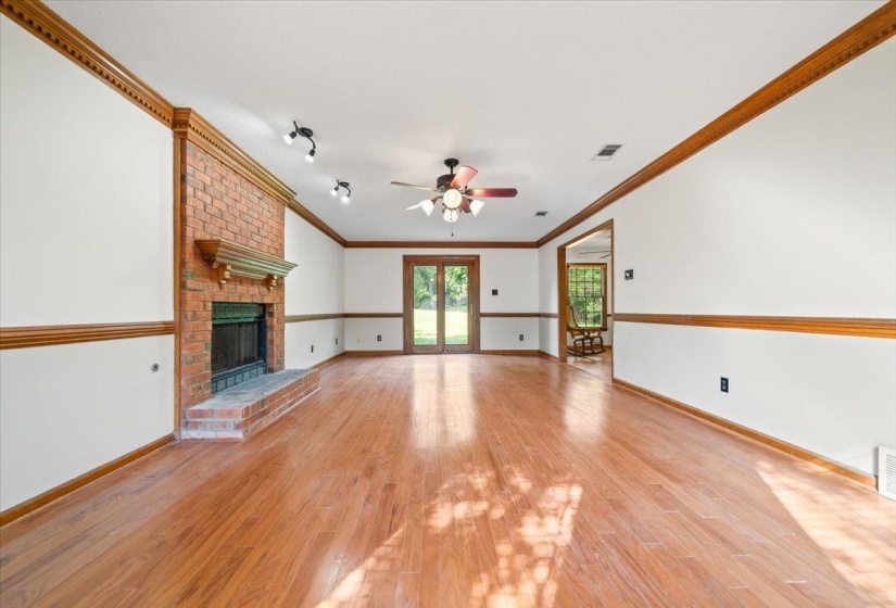 8861 BRIARWOOD CV, Memphis, Tennessee 38018, 4 Bedrooms Bedrooms, 7 Rooms Rooms,2.1 BathroomsBathrooms,Residential,For Sale,BRIARWOOD,10223756