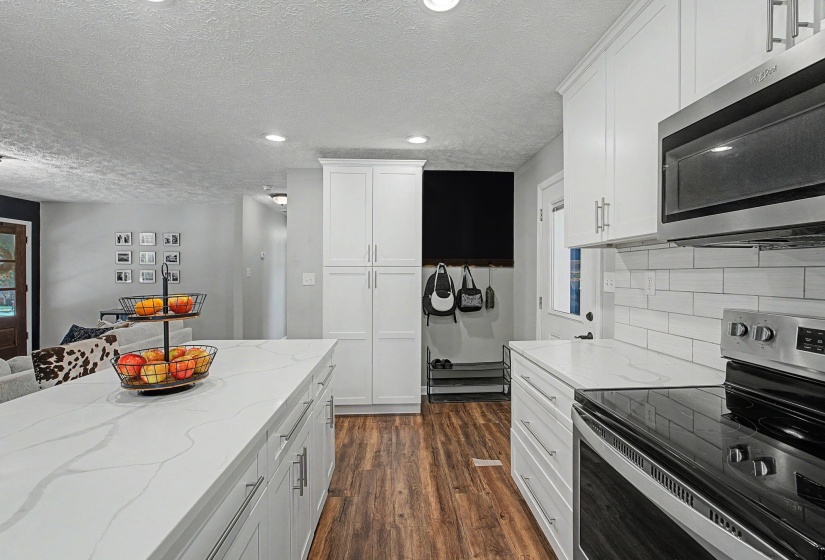 113 ROBERTSON DR, Somerville, Tennessee 38068, 3 Bedrooms Bedrooms, 5 Rooms Rooms,2 BathroomsBathrooms,Residential,For Sale,ROBERTSON,10223760