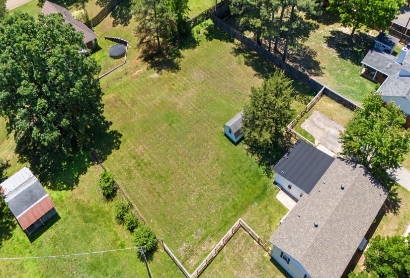 113 ROBERTSON DR, Somerville, Tennessee 38068, 3 Bedrooms Bedrooms, 5 Rooms Rooms,2 BathroomsBathrooms,Residential,For Sale,ROBERTSON,10223760