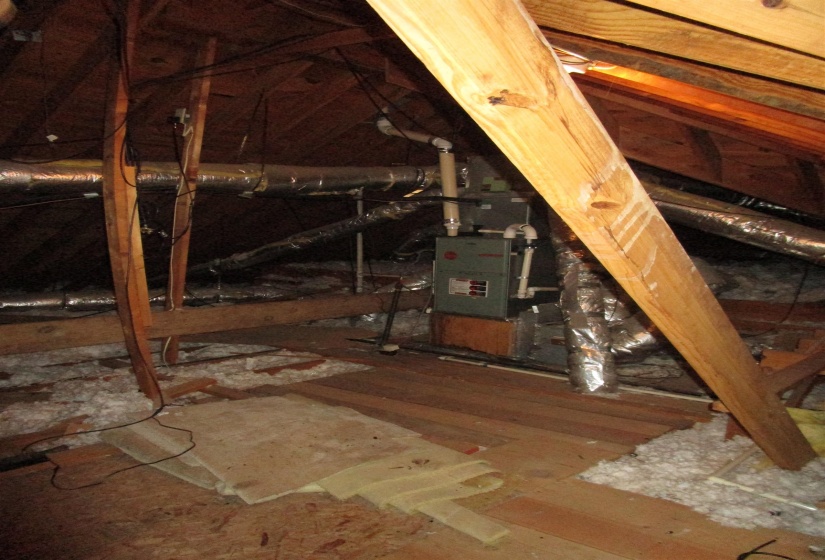 Easy access to HVAC and Hot Water Heater