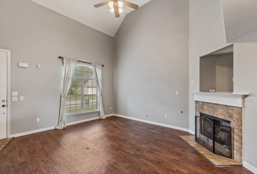1153 CASENTINO ST, Memphis, Tennessee 38018, 3 Bedrooms Bedrooms, 6 Rooms Rooms,2.1 BathroomsBathrooms,Residential,For Sale,CASENTINO,10223769