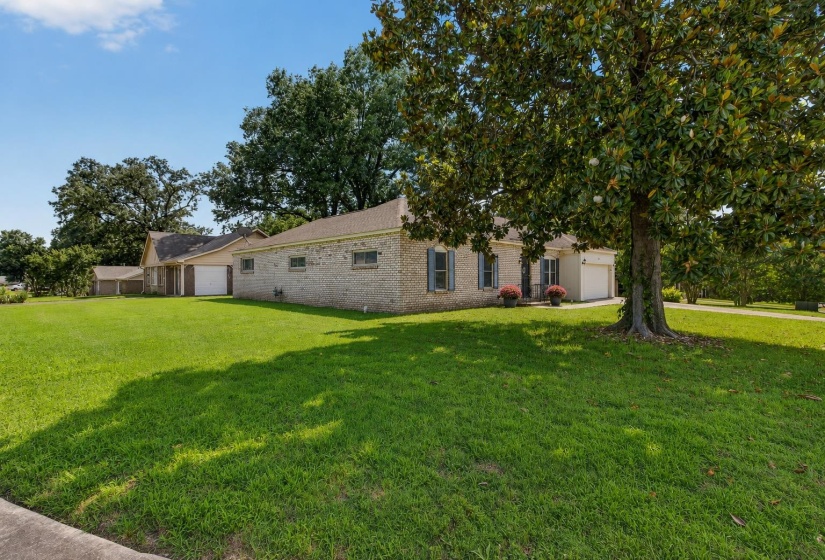 6419 CHESHIRE CV, Bartlett, Tennessee 38134, 4 Bedrooms Bedrooms, 8 Rooms Rooms,2.1 BathroomsBathrooms,Residential,For Sale,CHESHIRE,10223771