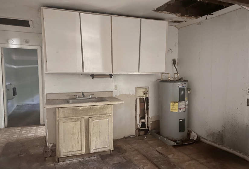 2495 WINNONA AVE, Memphis, Tennessee 38108, 3 Bedroom Bedrooms, 6 Room Rooms,1 BathroomBathrooms,Residential,For Sale,WINNONA,0,10223773