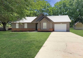 1023 TRACY RD, Millington, Tennessee 38053, 3 Bedrooms Bedrooms, 6 Rooms Rooms,2 BathroomsBathrooms,Residential,For Sale,TRACY,10223774 1023 TRACY RD, Millington, Tennessee 38053, 3 Bedrooms Bedrooms, 6 Rooms Rooms,2 BathroomsBathrooms,Residential,For Sale,TRACY,10223774