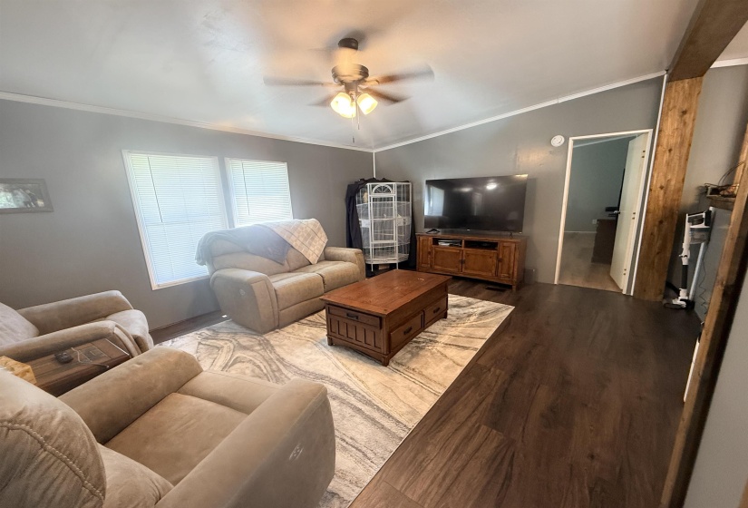 6719 CHESTNUT BLUFF MAURY CITY RD RD, Friendship, Tennessee 38034, 3 Bedroom Bedrooms, 11 Room Rooms,2 BathroomBathrooms,Residential,For Sale,CHESTNUT BLUFF MAURY CITY RD,0,10223776