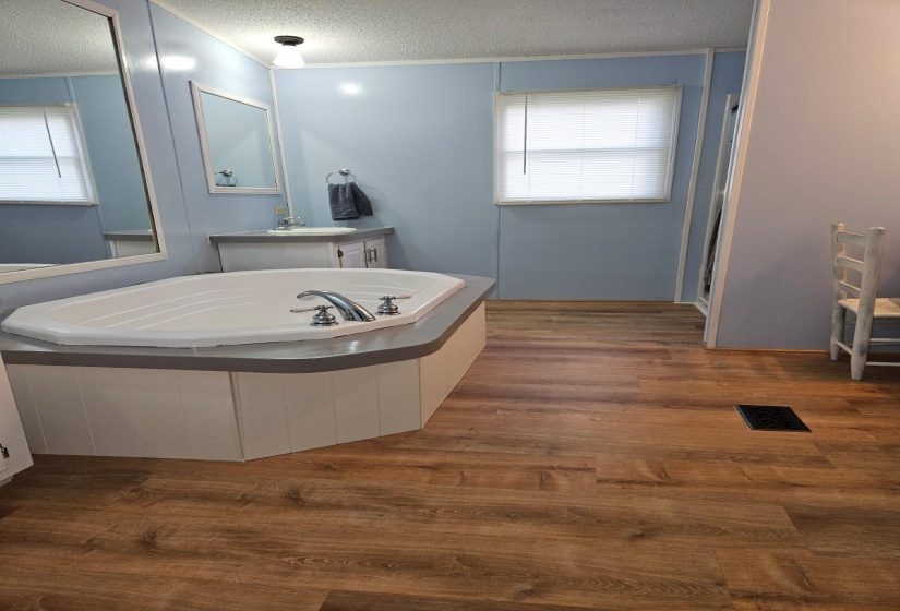 6719 CHESTNUT BLUFF MAURY CITY RD RD, Friendship, Tennessee 38034, 3 Bedroom Bedrooms, 11 Room Rooms,2 BathroomBathrooms,Residential,For Sale,CHESTNUT BLUFF MAURY CITY RD,0,10223776
