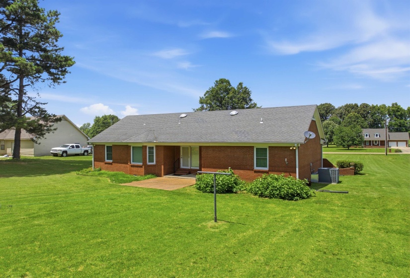 171 BRIERHEDGE RD, Covington, Tennessee 38019, 3 Bedroom Bedrooms, 6 Room Rooms,2 BathroomBathrooms,Residential,For Sale,BRIERHEDGE,0,10223778