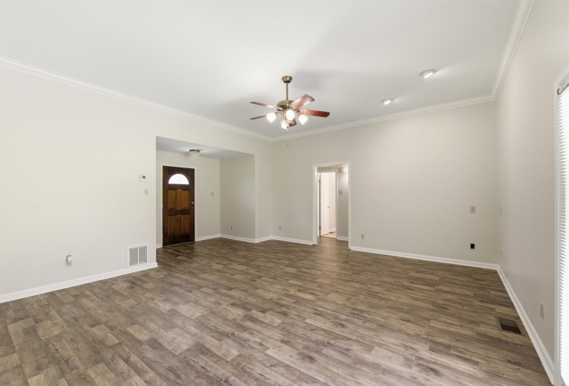 171 BRIERHEDGE RD, Covington, Tennessee 38019, 3 Bedroom Bedrooms, 6 Room Rooms,2 BathroomBathrooms,Residential,For Sale,BRIERHEDGE,0,10223778