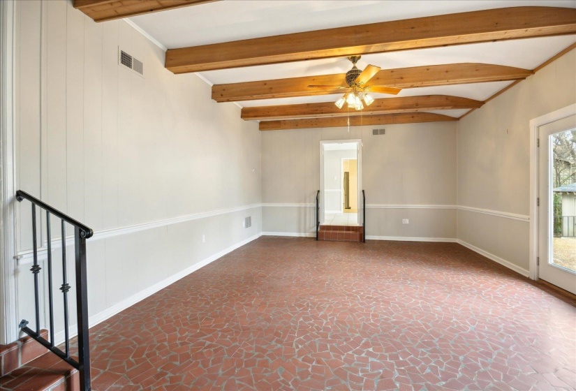 5676 WALNUT GROVE PL, Memphis, Tennessee 38120, 3 Bedrooms Bedrooms, 8 Rooms Rooms,3 BathroomsBathrooms,Residential,For Sale,WALNUT GROVE,10223779
