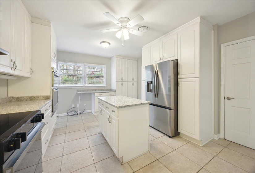 5676 WALNUT GROVE PL, Memphis, Tennessee 38120, 3 Bedrooms Bedrooms, 8 Rooms Rooms,3 BathroomsBathrooms,Residential,For Sale,WALNUT GROVE,10223779