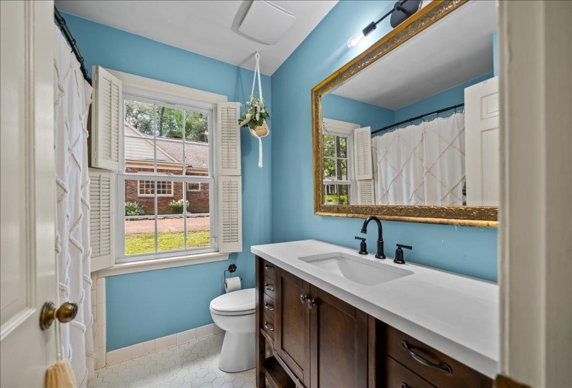 2173 LOCHLEVIN DR, Memphis, Tennessee 38119, 3 Bedroom Bedrooms, 7 Room Rooms,2 BathroomBathrooms,Residential,For Sale,LOCHLEVIN,0,10223784