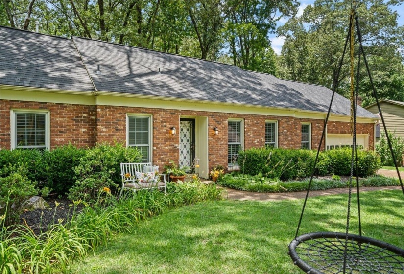 2173 LOCHLEVIN DR, Memphis, Tennessee 38119, 3 Bedroom Bedrooms, 7 Room Rooms,2 BathroomBathrooms,Residential,For Sale,LOCHLEVIN,0,10223784