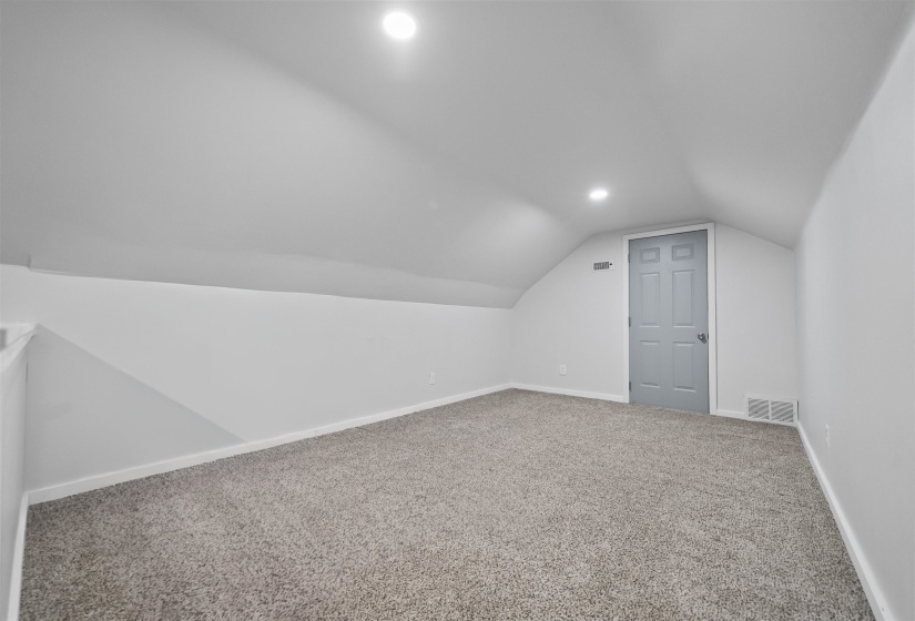 2173 LOCHLEVIN DR, Memphis, Tennessee 38119, 3 Bedroom Bedrooms, 7 Room Rooms,2 BathroomBathrooms,Residential,For Sale,LOCHLEVIN,0,10223784