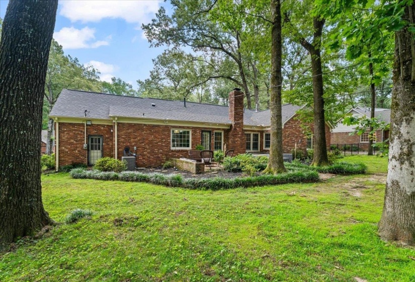 2173 LOCHLEVIN DR, Memphis, Tennessee 38119, 3 Bedroom Bedrooms, 7 Room Rooms,2 BathroomBathrooms,Residential,For Sale,LOCHLEVIN,0,10223784