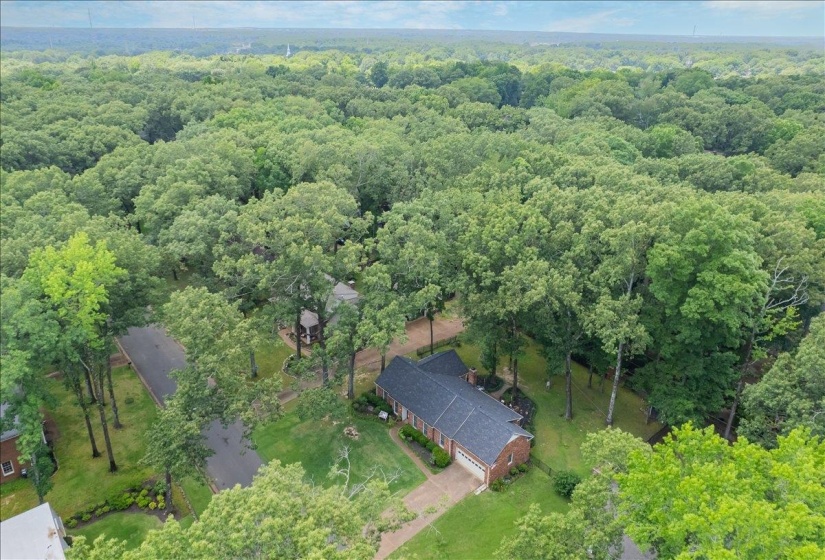 2173 LOCHLEVIN DR, Memphis, Tennessee 38119, 3 Bedroom Bedrooms, 7 Room Rooms,2 BathroomBathrooms,Residential,For Sale,LOCHLEVIN,0,10223784