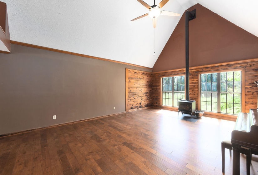 4637 EDITH NANKIPOO RD, Ripley, Tennessee 38063-7211, 3 Bedrooms Bedrooms, 7 Rooms Rooms,2 BathroomsBathrooms,Residential,For Sale,EDITH NANKIPOO,10223787