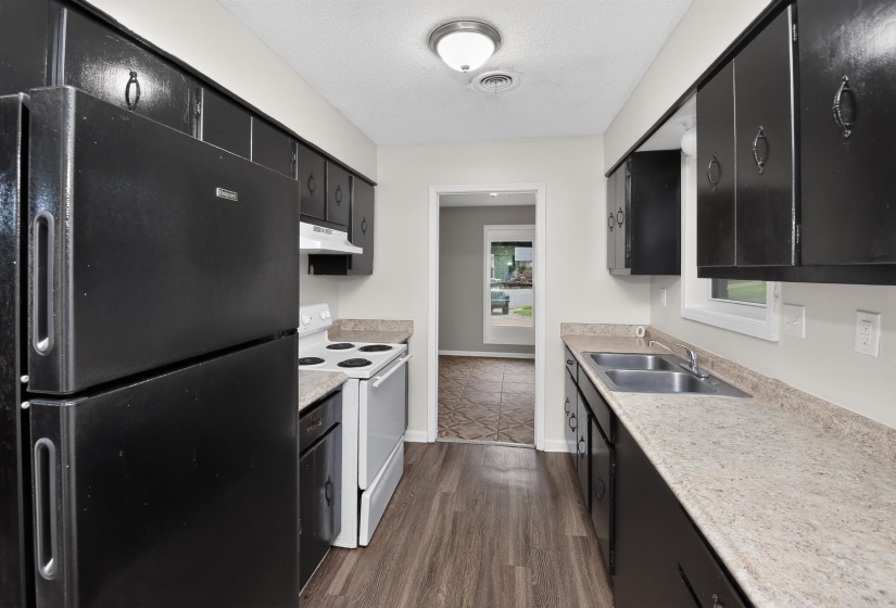 4998 PENWOOD CV, Memphis, Tennessee 38118, 3 Bedroom Bedrooms, 7 Room Rooms,2 BathroomBathrooms,Residential,For Sale,PENWOOD,0,10223788