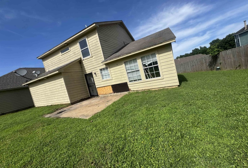 4651 ROYAL VIEW DR, Unincorporated, Tennessee 38128, 5 Bedrooms Bedrooms, 7 Rooms Rooms,2.1 BathroomsBathrooms,Residential,For Sale,ROYAL VIEW,10223790
