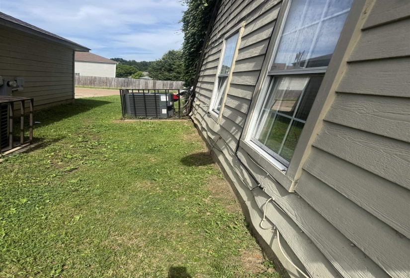 4651 ROYAL VIEW DR, Unincorporated, Tennessee 38128, 5 Bedrooms Bedrooms, 7 Rooms Rooms,2.1 BathroomsBathrooms,Residential,For Sale,ROYAL VIEW,10223790