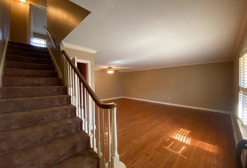 5718 QUINCE RD, Memphis, Tennessee 38119, 2 Bedrooms Bedrooms, 5 Rooms Rooms,1.2 BathroomsBathrooms,Residential,For Sale,QUINCE,10223792