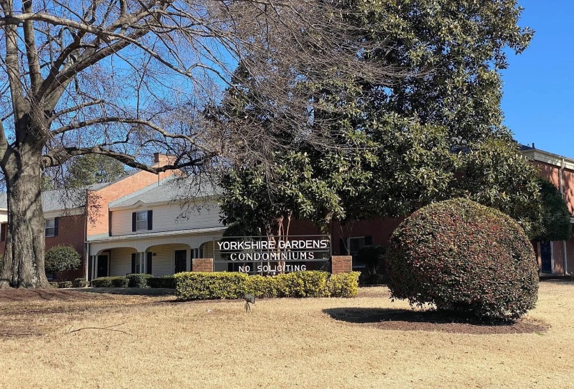 5718 QUINCE RD, Memphis, Tennessee 38119, 2 Bedrooms Bedrooms, 5 Rooms Rooms,1.2 BathroomsBathrooms,Residential,For Sale,QUINCE,10223792