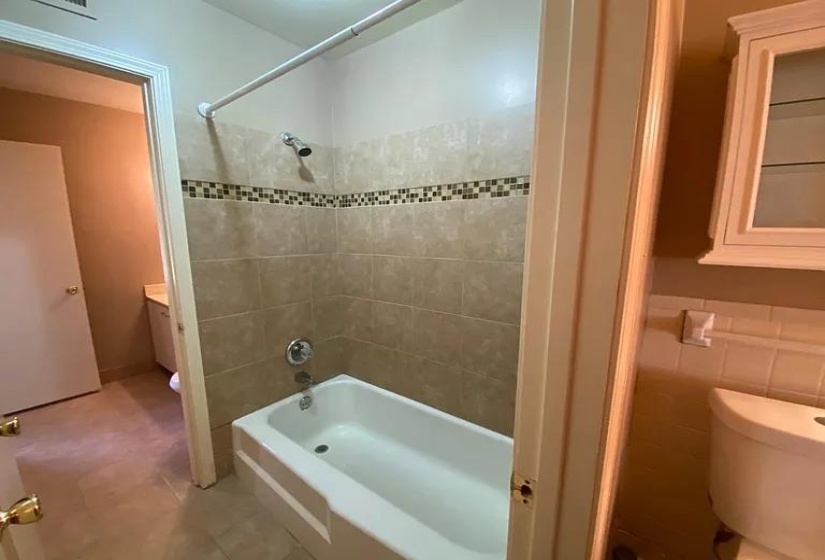 5718 QUINCE RD, Memphis, Tennessee 38119, 2 Bedrooms Bedrooms, 5 Rooms Rooms,1.2 BathroomsBathrooms,Residential,For Sale,QUINCE,10223792