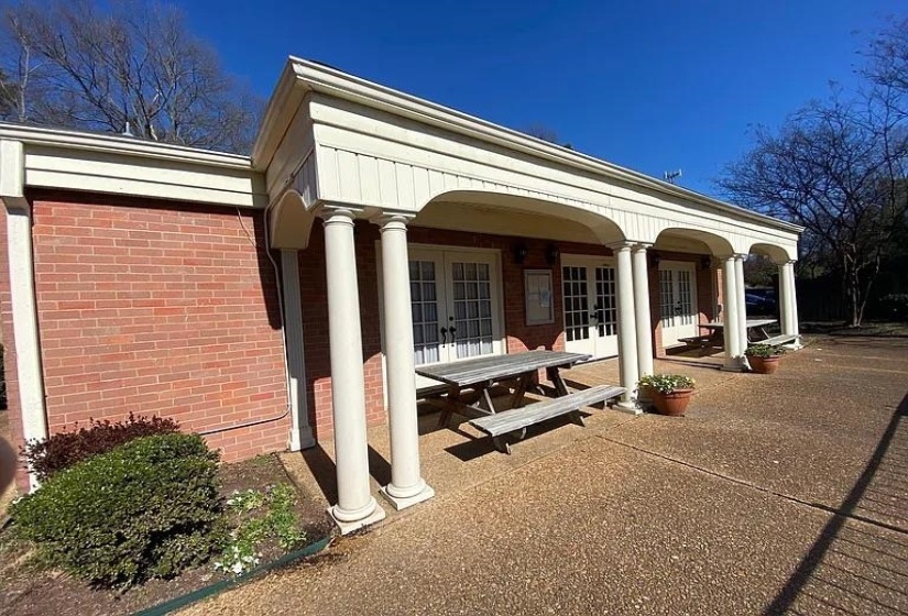 5718 QUINCE RD, Memphis, Tennessee 38119, 2 Bedrooms Bedrooms, 5 Rooms Rooms,1.2 BathroomsBathrooms,Residential,For Sale,QUINCE,10223792