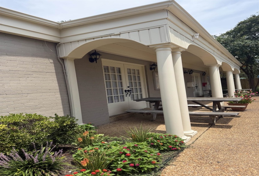5718 QUINCE RD, Memphis, Tennessee 38119, 2 Bedroom Bedrooms, 5 Room Rooms,1.2 BathroomBathrooms,Residential,For Sale,QUINCE,0,10223792