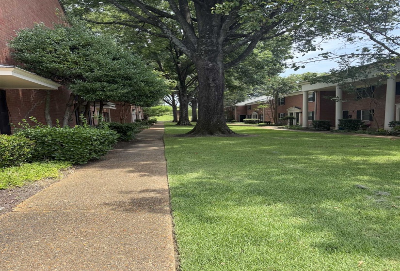 5718 QUINCE RD, Memphis, Tennessee 38119, 2 Bedroom Bedrooms, 5 Room Rooms,1.2 BathroomBathrooms,Residential,For Sale,QUINCE,0,10223792