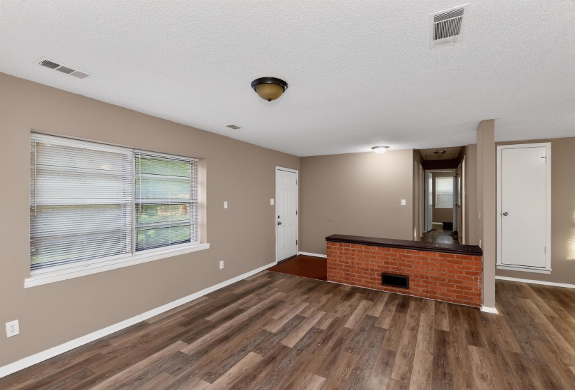 3081 BOXDALE ST, Memphis, Tennessee 38118, 3 Bedrooms Bedrooms, 5 Rooms Rooms,2 BathroomsBathrooms,Residential,For Sale,BOXDALE,10223795