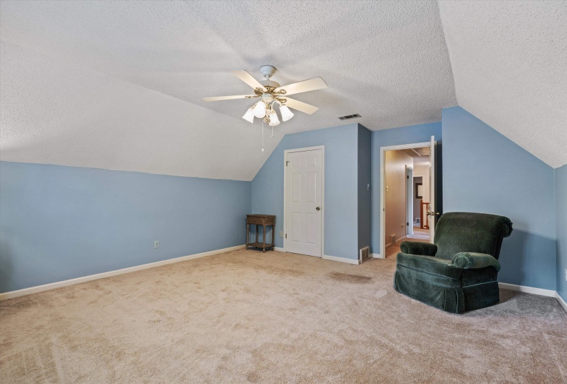 8511 KING WILLIAM ST, Memphis, Tennessee 38016, 4 Bedrooms Bedrooms, 8 Rooms Rooms,2.1 BathroomsBathrooms,Residential,For Sale,KING WILLIAM,10223799